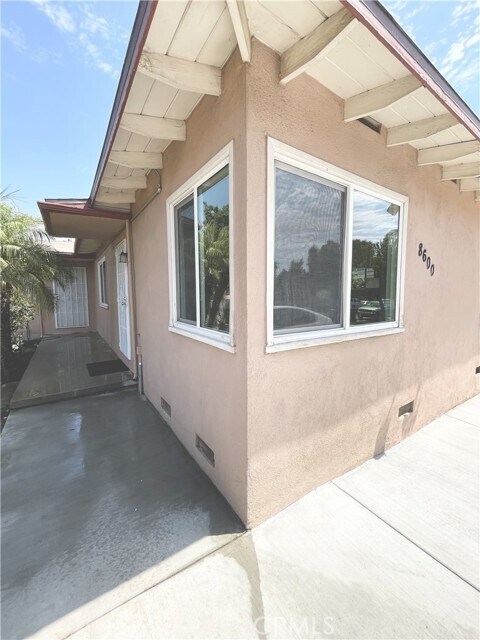 Foto del edificio - 8600 Tilden Ave