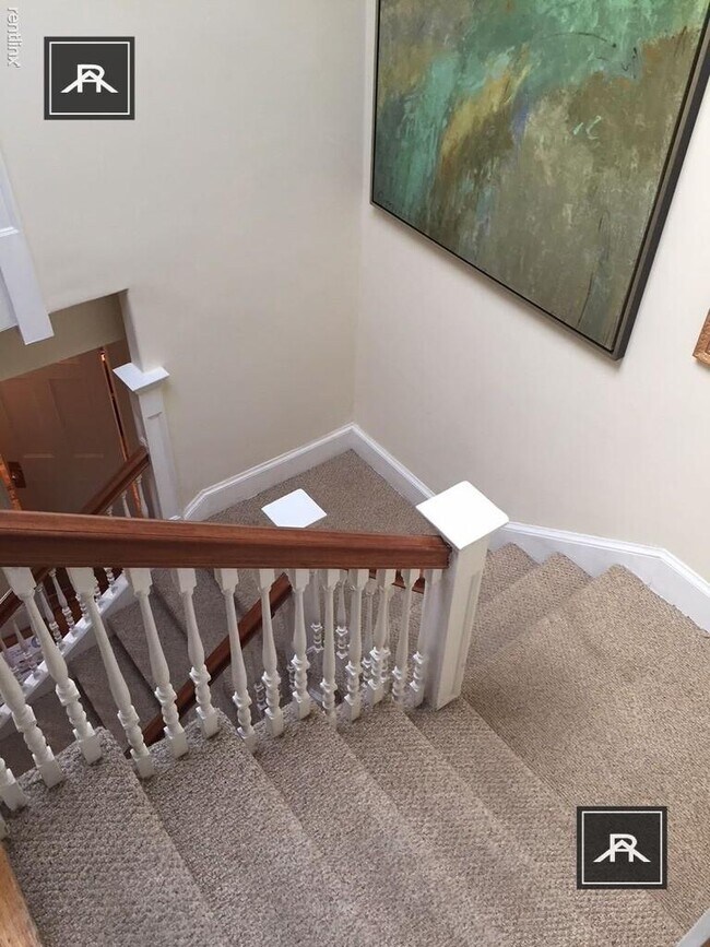 Building Photo - 3 bedroom in Brookline MA 02445