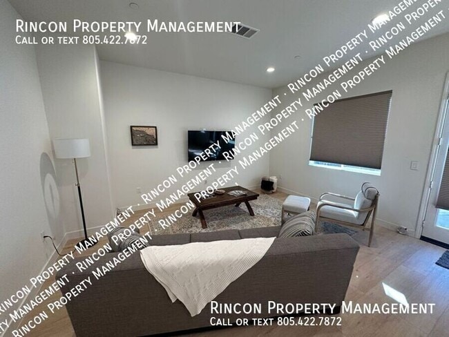 Building Photo - Partially Furnished 3-Bedroom Condo in Nor...