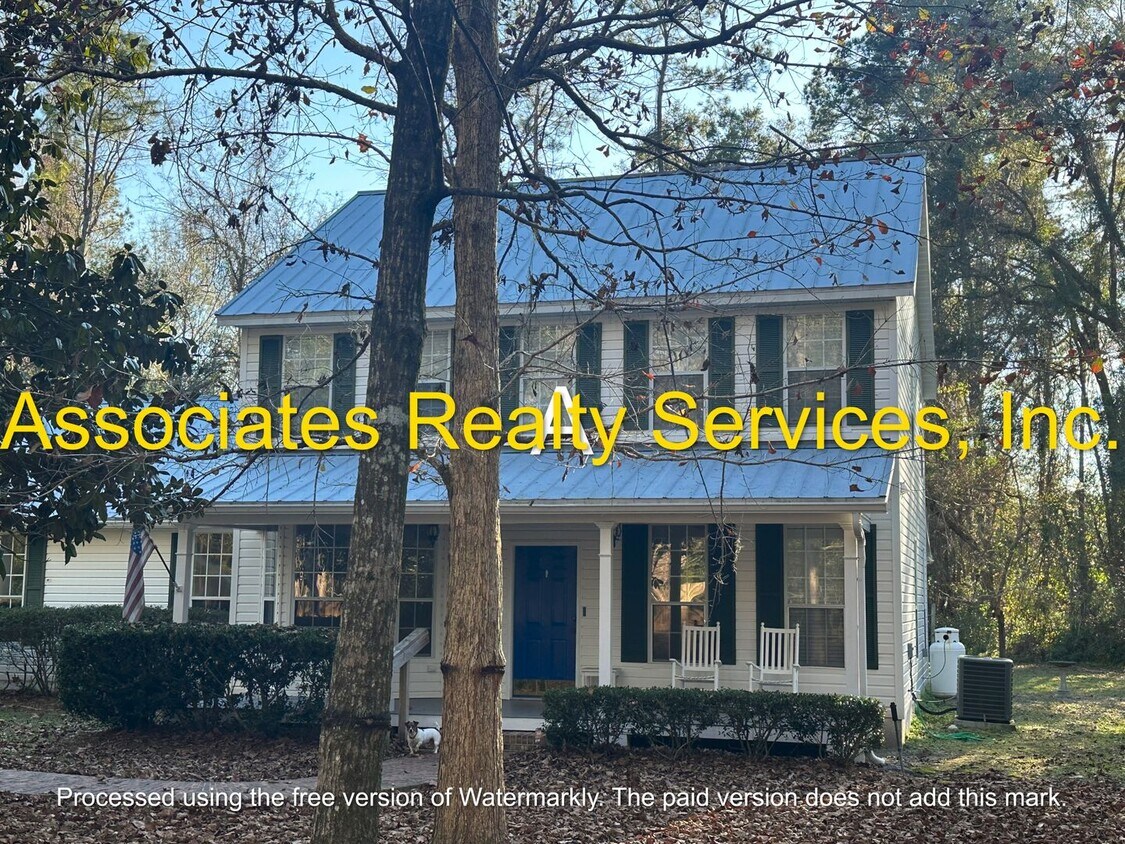 Primary Photo - Private and Gated property-Scenic Millhopp...