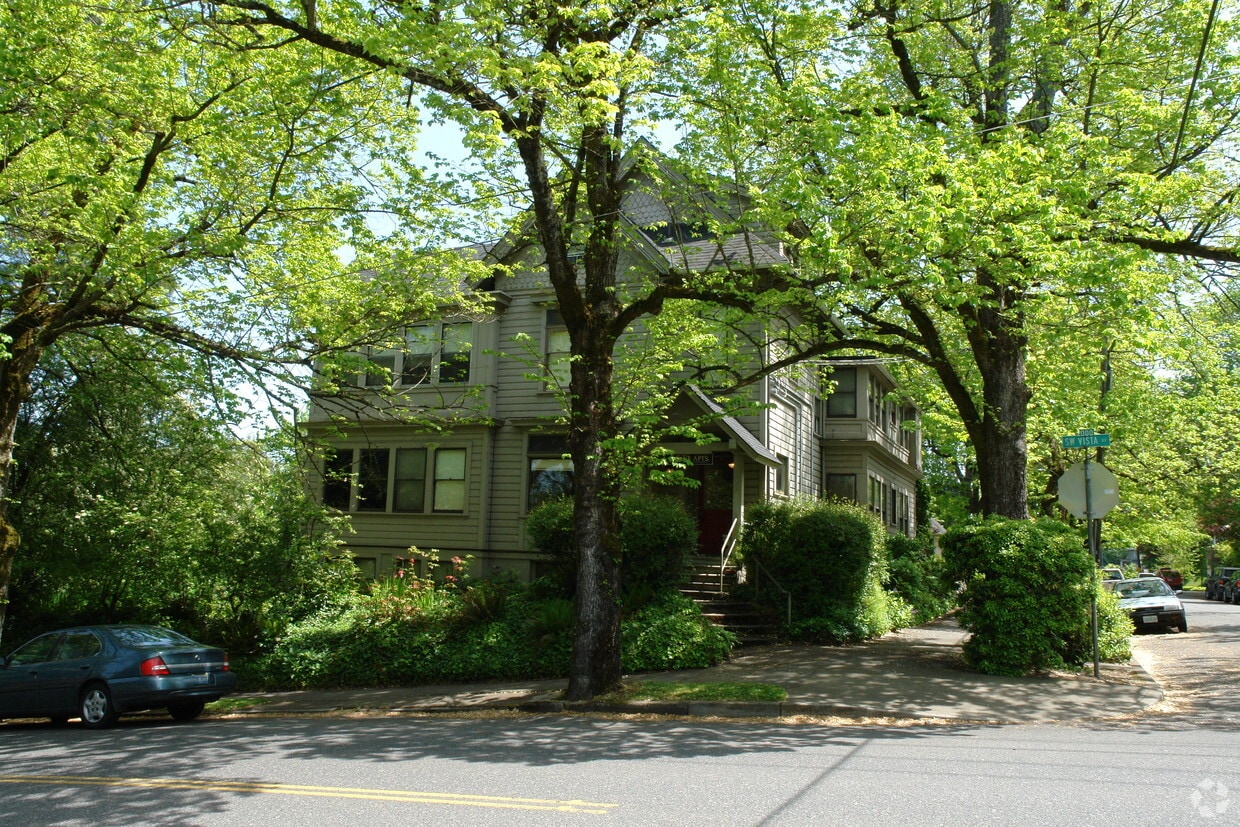 Building Photo - Vista Apartments