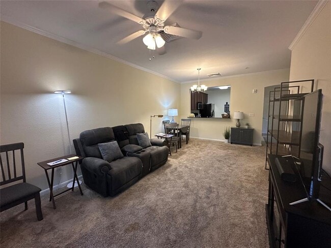 Building Photo - 2815 Kings Crossing Dr