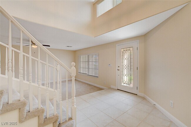Foto del edificio - 432 Staghorn Pass Ave