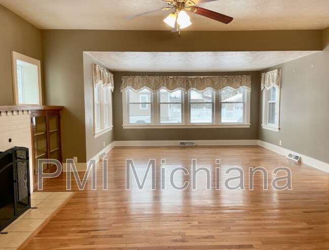 Building Photo - 944 Homewood Ave