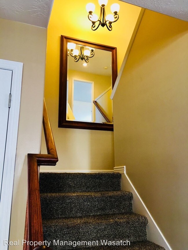 Foto del edificio - 1583 Oakridge Park Dr