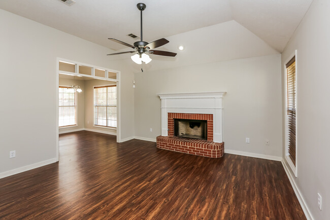 Foto del edificio - Beautiful Home for Lease!