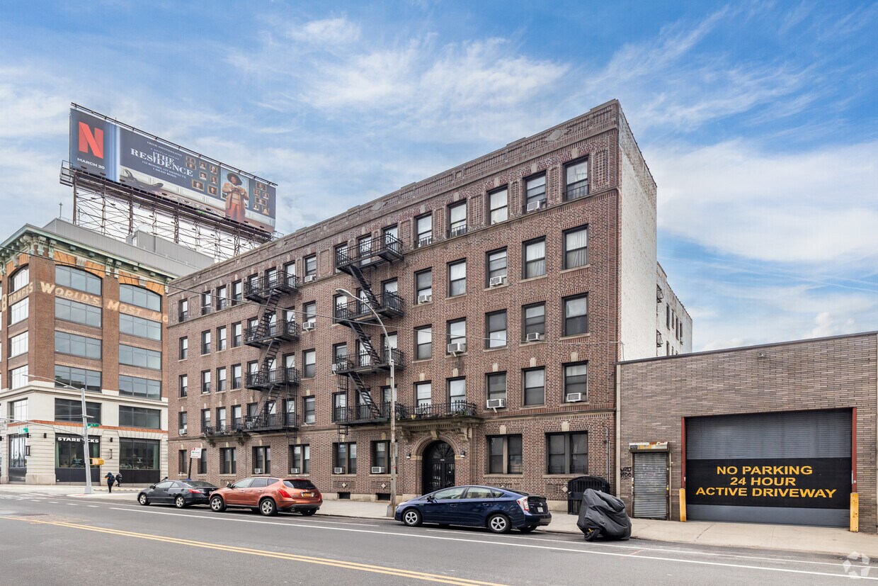 Foto del edificio - 49-02 21st Street