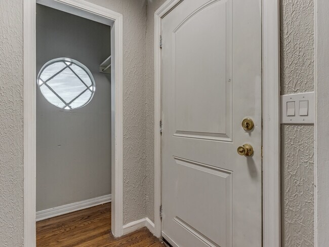 Foto del edificio - 4308 NW 23rd St