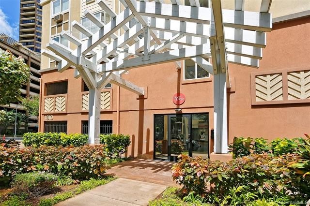 Building Photo - 1810 Kaioo Dr