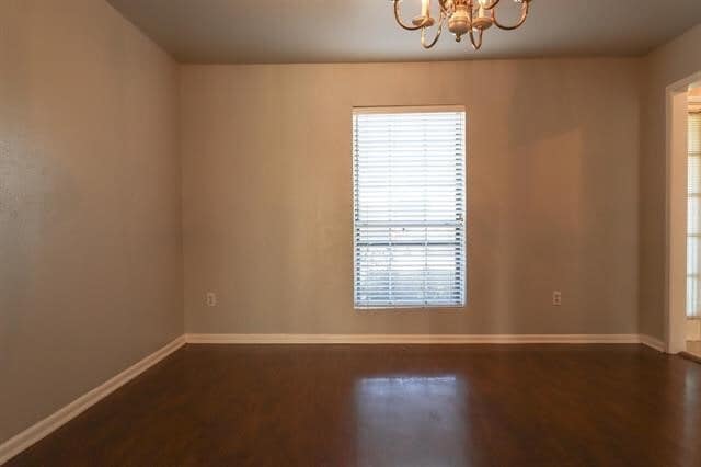 Building Photo - 5725 Townhouse Ln