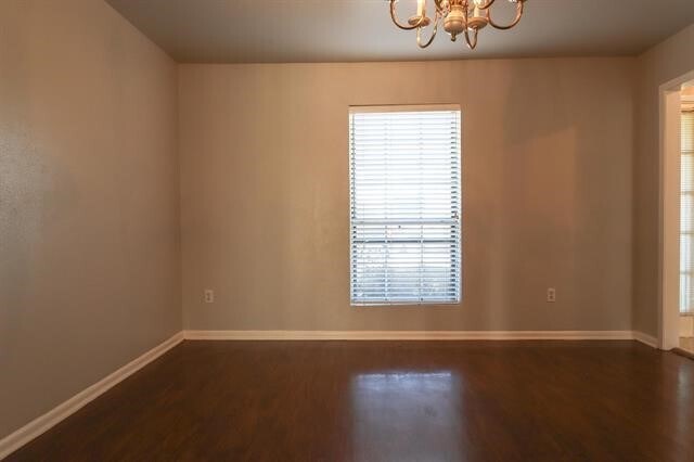 Foto del edificio - 5725 Townhouse Ln