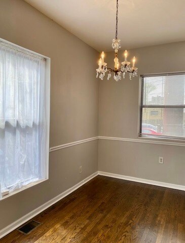 Foto del edificio - 1555 W Rosemont Ave