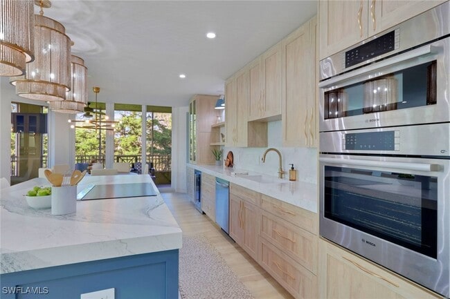 Foto del edificio - 2728 Tiburon Blvd E