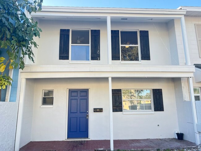 Photo - 10042 N 52nd St Townhome