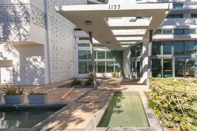 Foto del edificio - 1133 102nd St