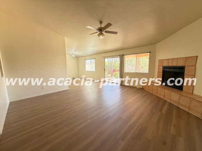 Foto del edificio - Four Bedroom in Rita Ranch