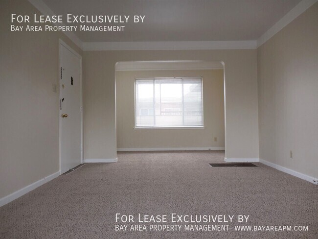 Photo - 449 Tamarack Ln Apartment