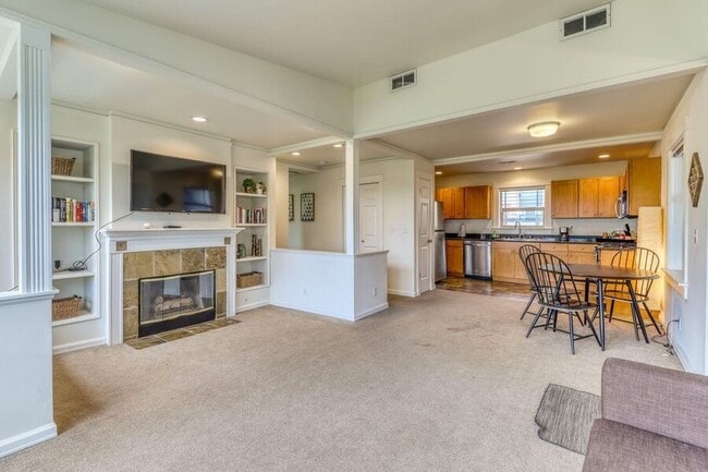 Photo - 1609 S Weller St Apartment