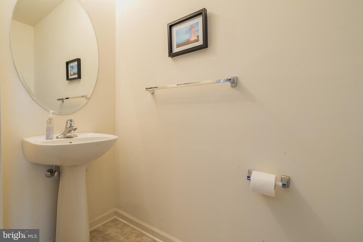 Foto principal - 406 Williamson Ct