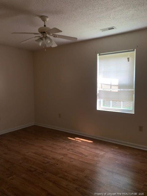 Foto del edificio - 2411 Oak St