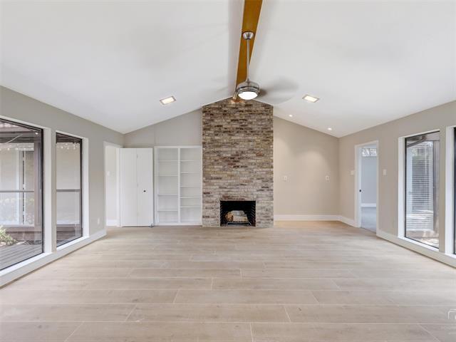 Building Photo - 6915 Clearhaven Dr