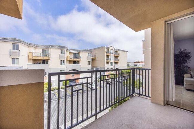 Balcón - 3877 Pell Pl