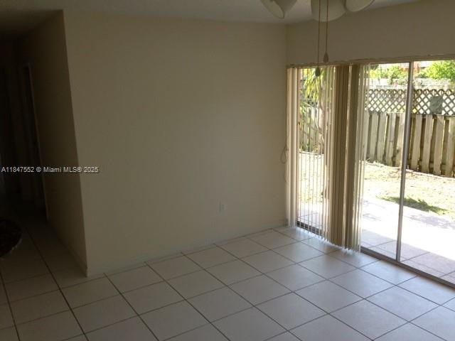 Foto principal - 4450 NW 79th Ave