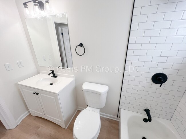 Building Photo - 3983 Lynward Rd