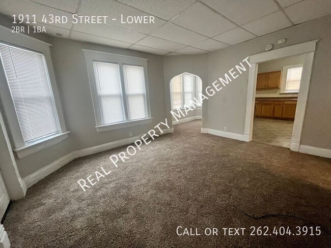 Building Photo - 1911 43rd St
