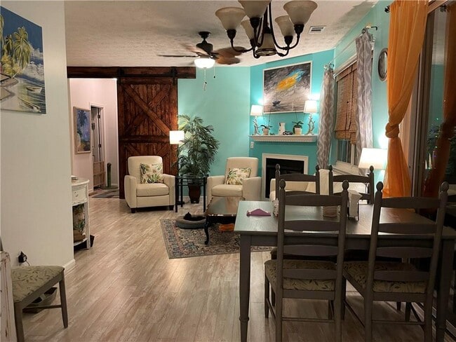 Building Photo - 968 Windcroft Cir NW