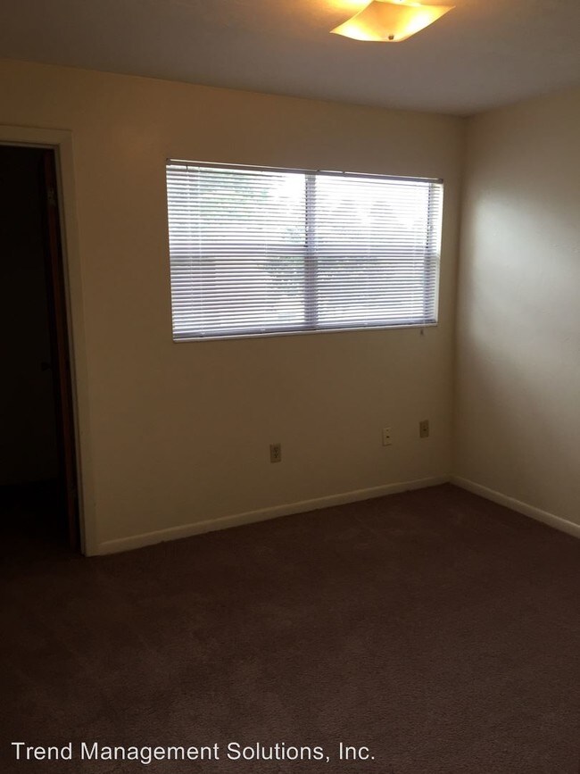 Building Photo - 2622 SW 38th Pl