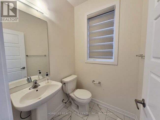 Building Photo - 22 Monteith Dr