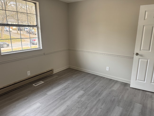 Building Photo - 2375 Una Antioch Pike