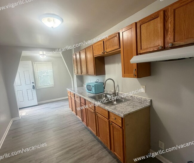 Foto del edificio - 4842 Northcote Ave