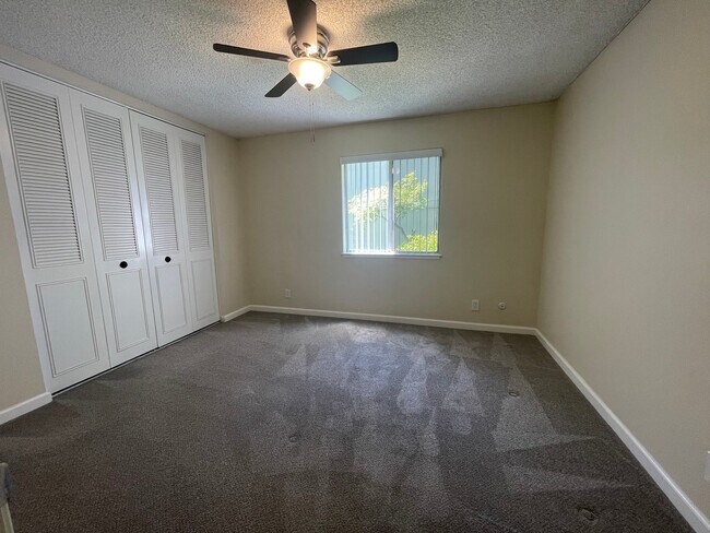 Building Photo - 1241 Morse Ave