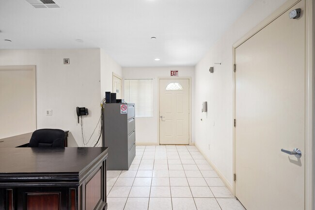 Building Photo - 12765 Strathern St