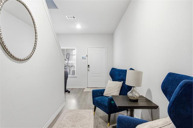 Foto del edificio - 807 Cormorant St