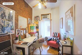 Building Photo - 103 W 70th St