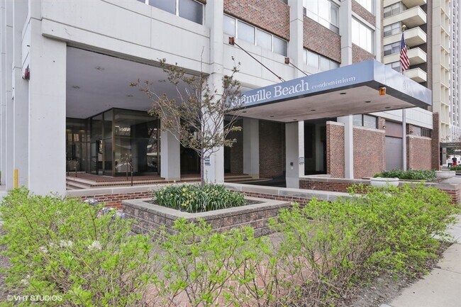 Foto del edificio - 6171 N Sheridan Rd
