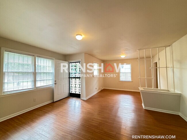 Foto del edificio - 3160 Standard Dr