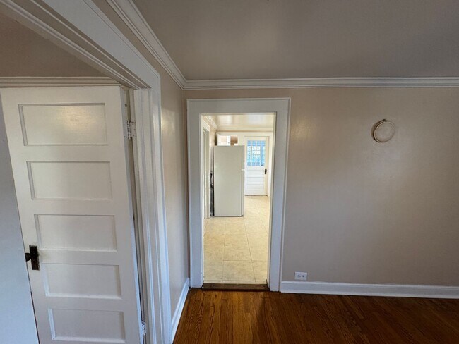 Foto del edificio - Statesville Downtown - 2BR/1BA