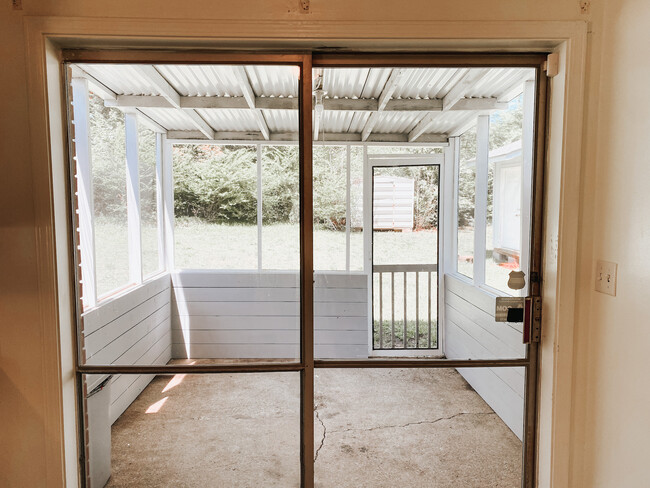Foto del edificio - 5225 Woodsey Way