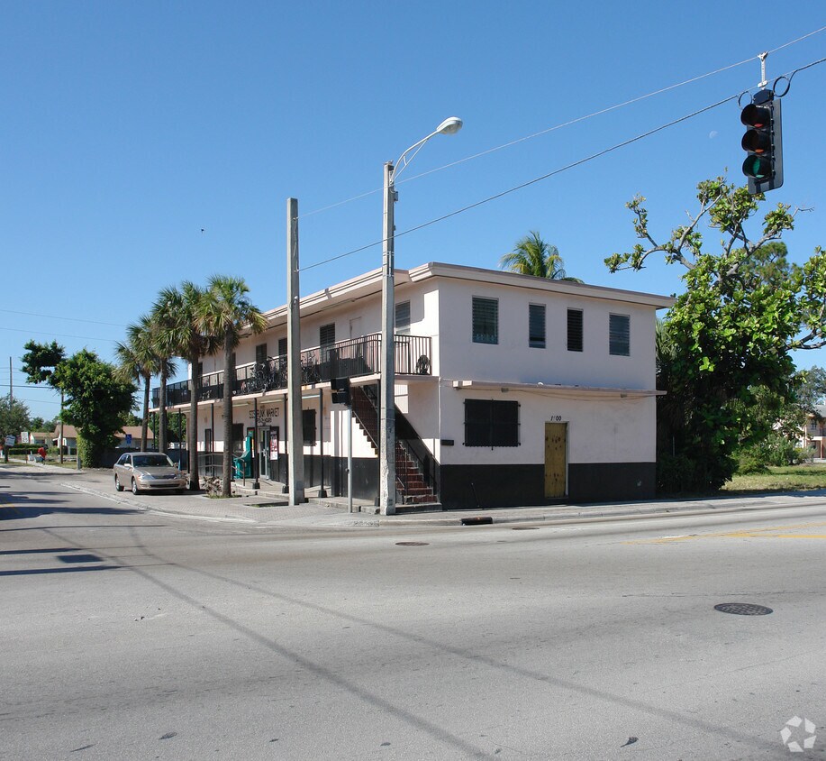 Foto del edificio - 1500 NW 6th St