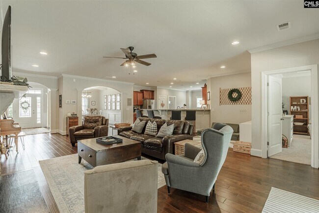 Building Photo - 488 Forest Creek Way