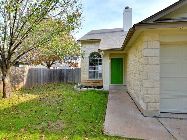 Building Photo - 118 Dogwood Dr