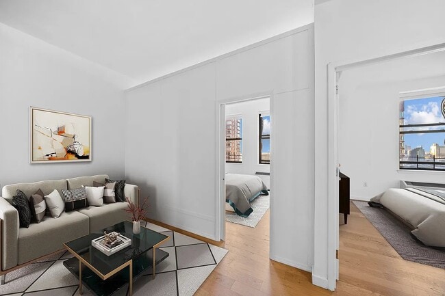 Building Photo - 3 Hanover Square