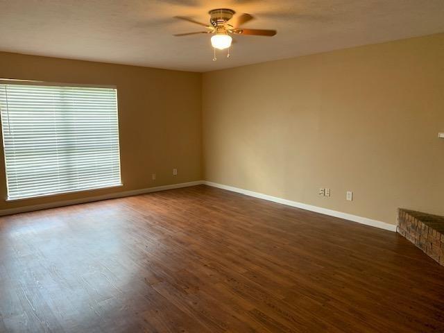 Foto del edificio - 5401 Gibson Dr