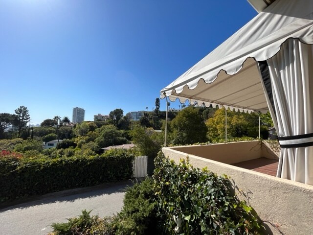 Foto del edificio - 8967 St Ives Dr