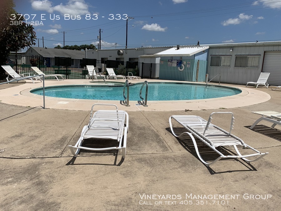 Primary Photo - Magnolia Village