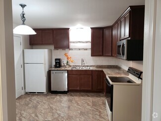 Building Photo - 5825 Balsam Rd